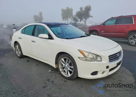 2010 Nissan Maxima S z USA, uszkodzony, nr VIN 1N4AA5AP3AC842072